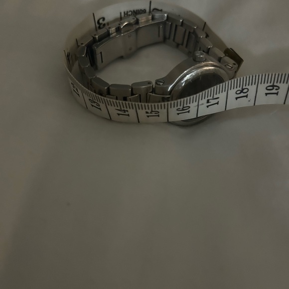 Magnificent Gucci 8900L - Picture 10 of 10